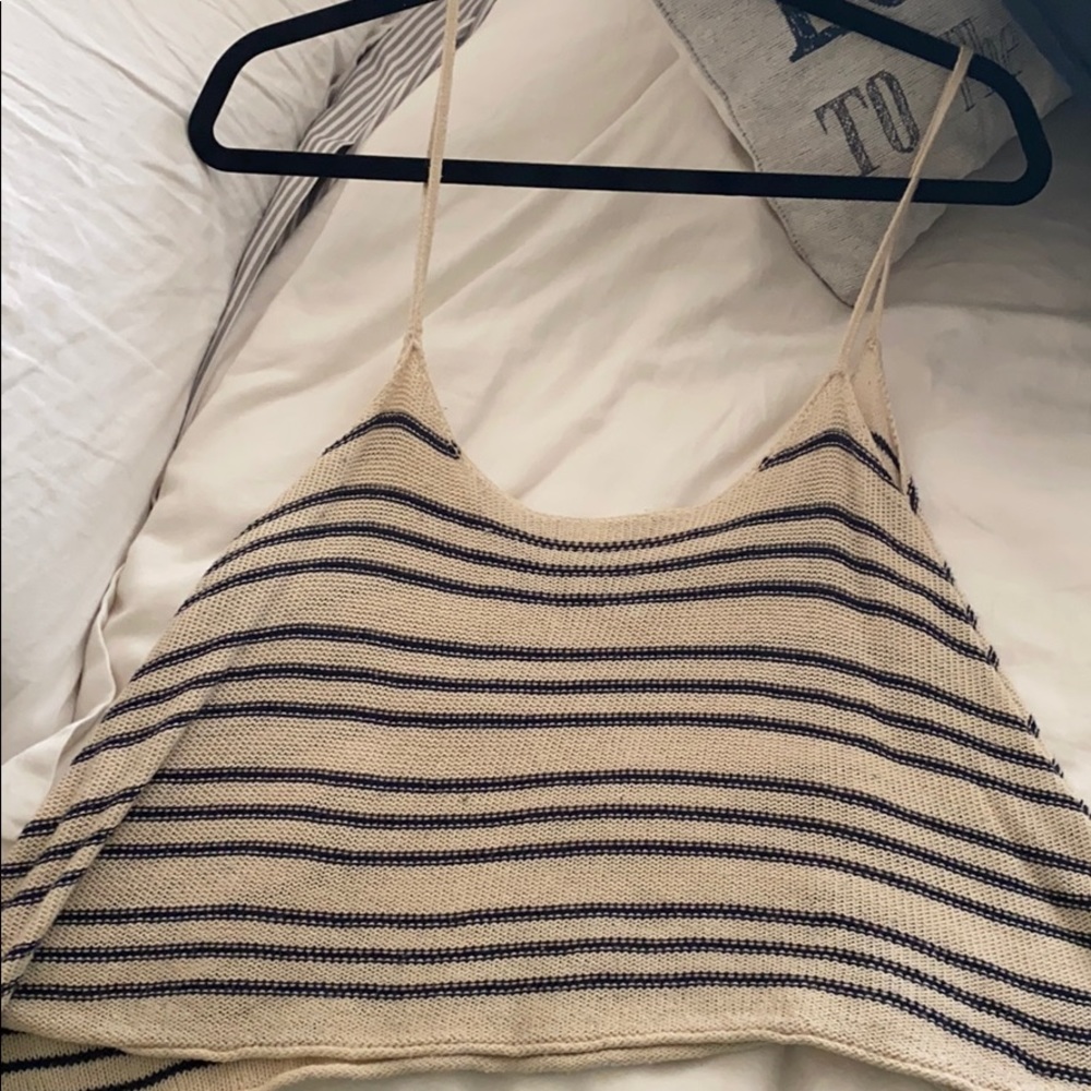 American Eagle crop top
